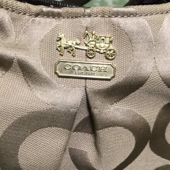 Coach-Purse - Picture 2 of 13